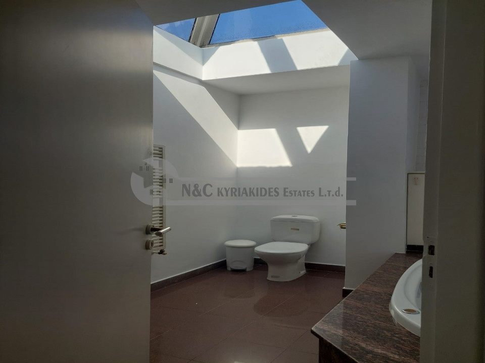 Four Bedroom Upper-house for Rent in Faneromeni Larnaca