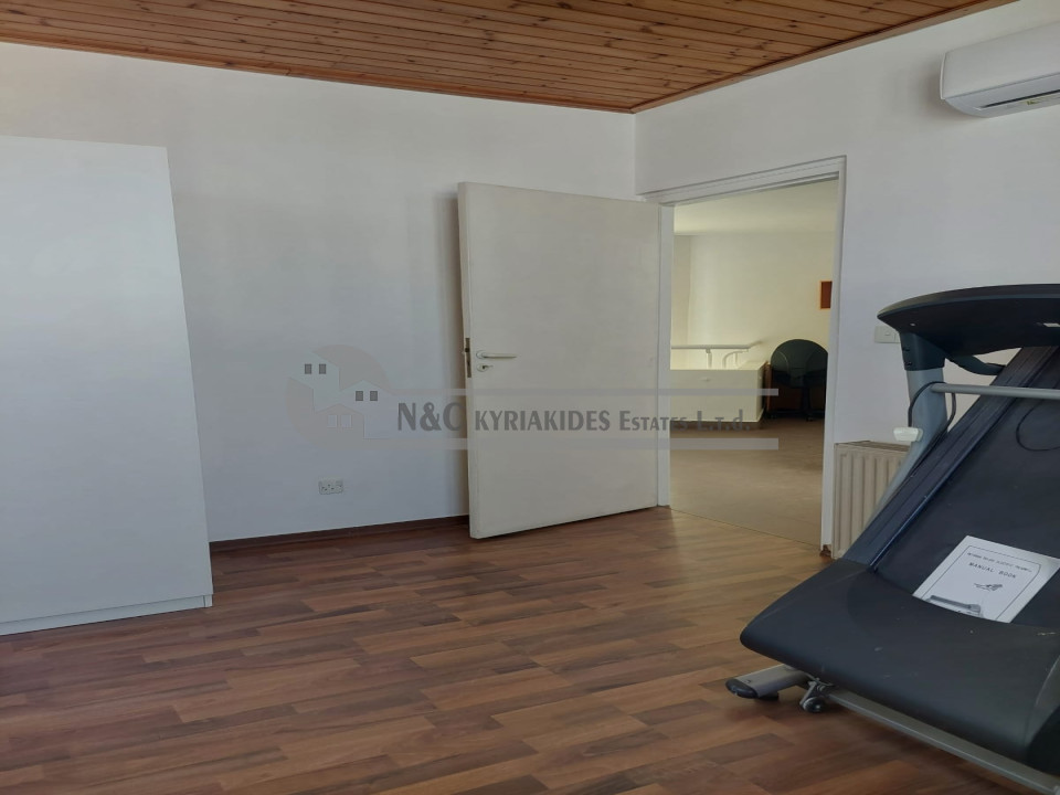 Four Bedroom Upper-house for Rent in Faneromeni Larnaca