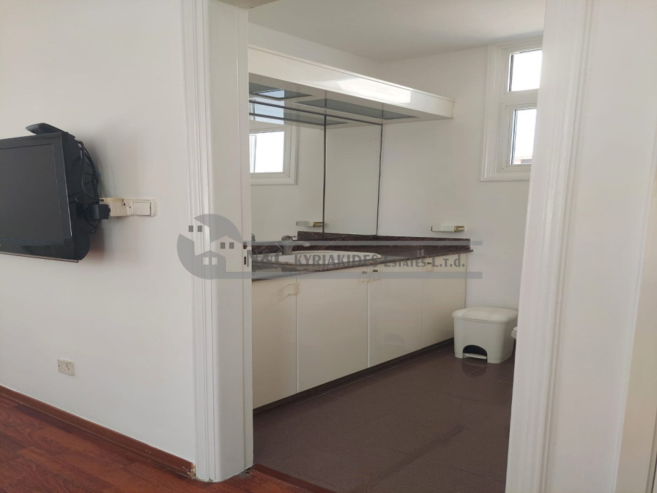 Four Bedroom Upper-house for Rent in Faneromeni Larnaca