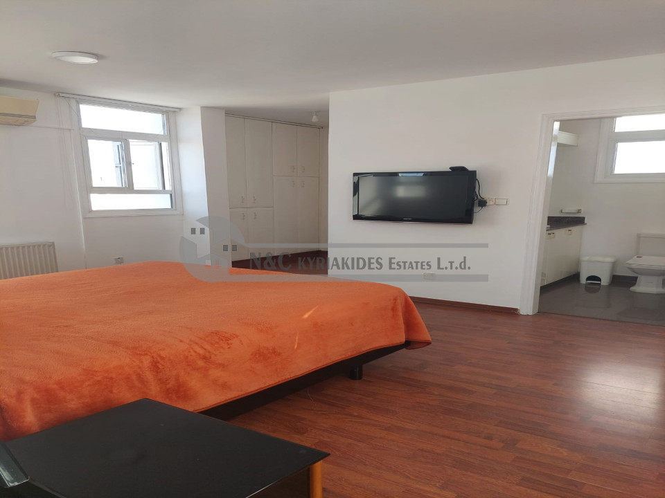 Four Bedroom Upper-house for Rent in Faneromeni Larnaca