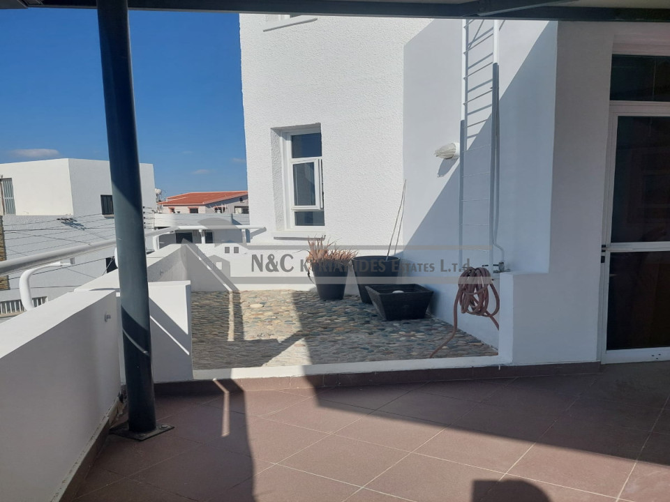 Four Bedroom Upper-house for Rent in Faneromeni Larnaca