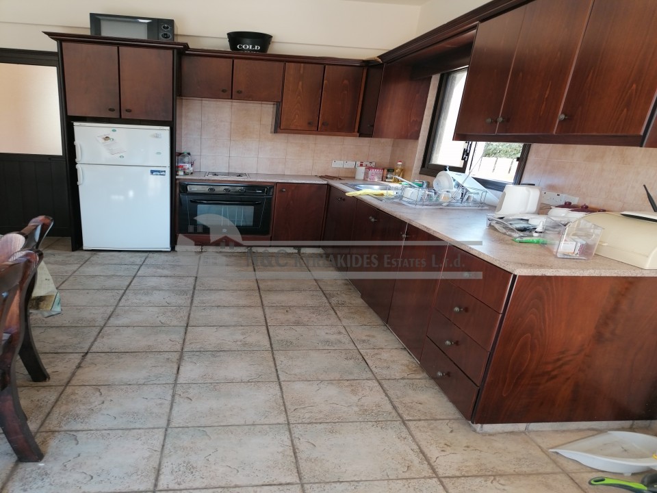 Three and Four Bedrooms villas for rent in Oroklini village, Larnaca