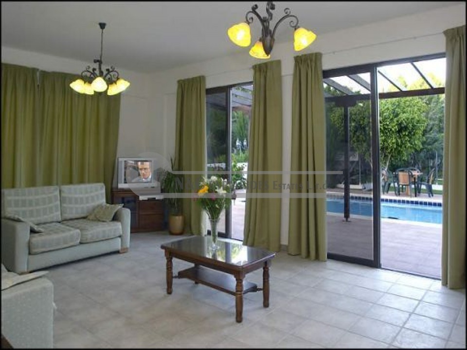 Three and Four Bedrooms villas for rent in Oroklini village, Larnaca
